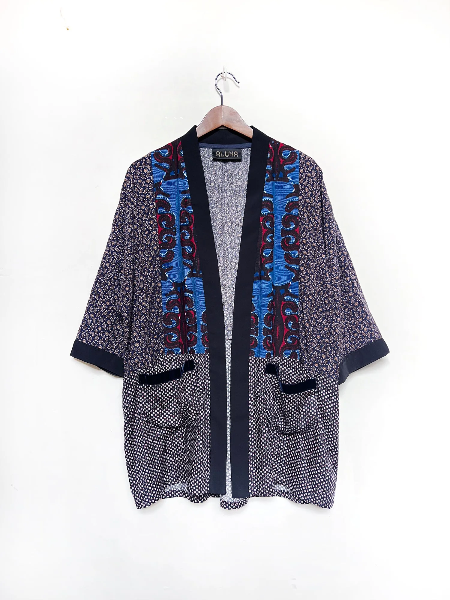 Around The Town Kimono  M/L