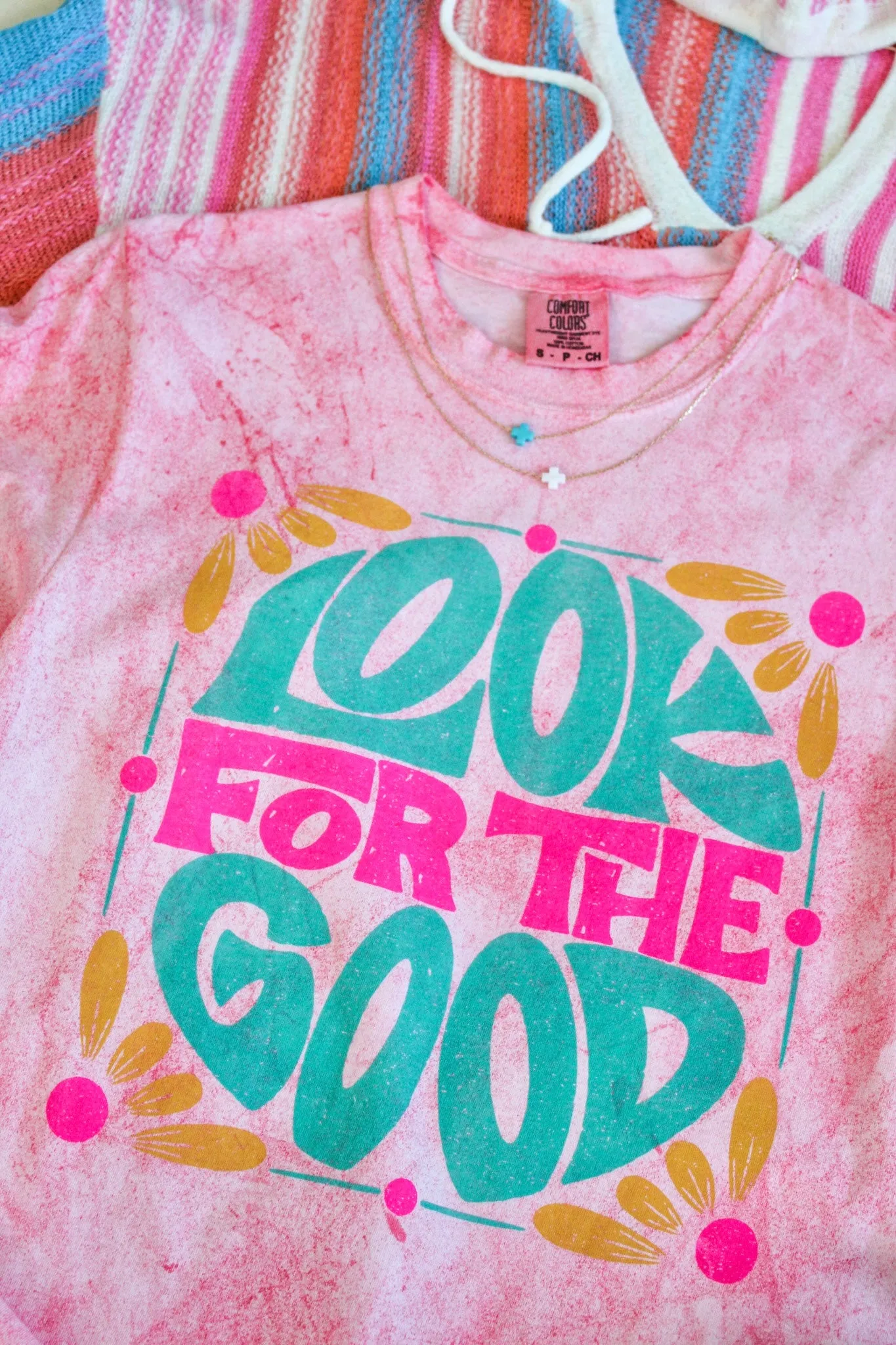 Look For The Good Graphic Tee • Hibiscus